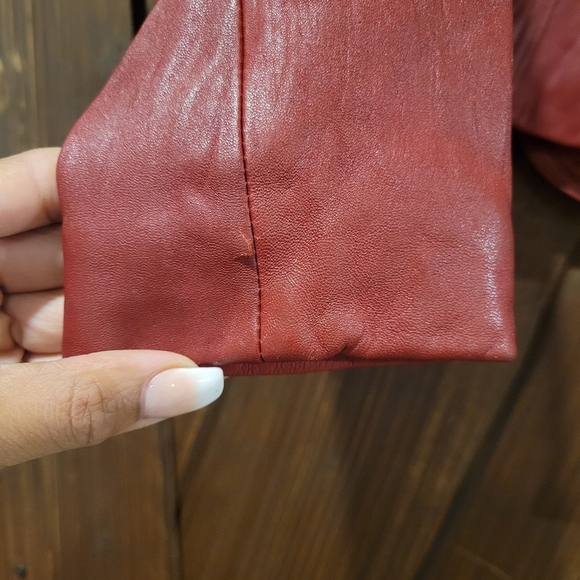 Women's Red Twenty One Cropped Leather Jacket SZ SM - Picture 5 of 5
